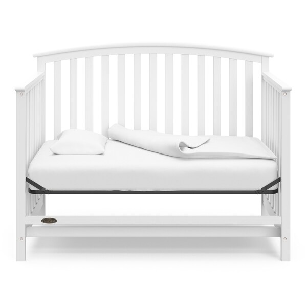 graco freeport convertible crib white