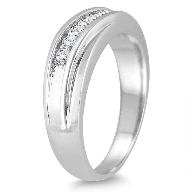 1/4 Carat TW Diamond Men's Ring in 10K White Gold