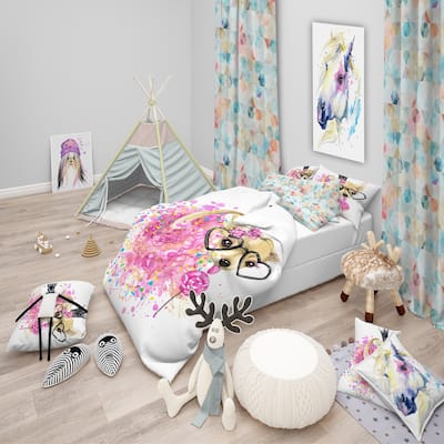 Designart 'Cute Dog with Crown and Glasses' Modern & Contemporary Bedding Set - Duvet Cover & Shams