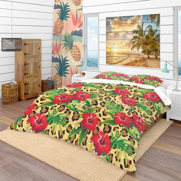 Hibiscus Bloom 4-Piece Queen Sheet Set