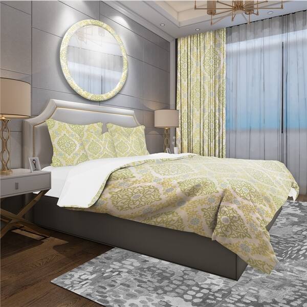Designart 'Pattern in Eastern Style' Mid-Century Modern Bedding Set ...