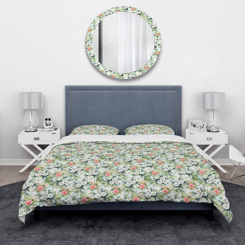 Designart 'Floral Pattern Flower Background' Traditional Bedding Set ...