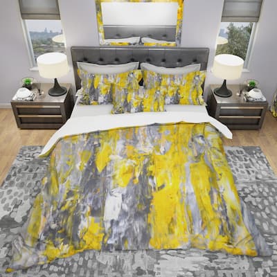 Designart 'Grey and Yellow Abstract Pattern' Modern & Contemporary Bedding Set - Duvet Cover & Shams