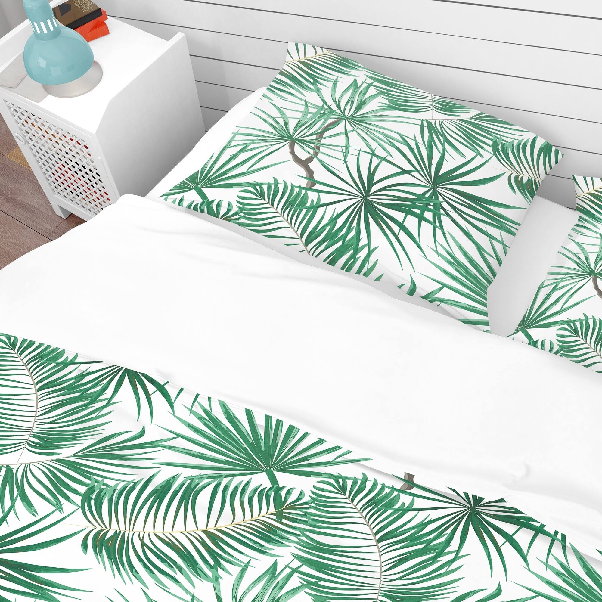 Designart 'Bright Green Tropical Leaves' Tropical Bedding Set - Duvet ...