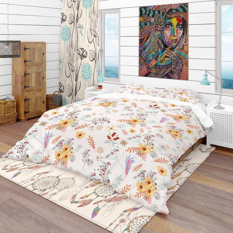 Designart 'Floral Pretty Pattern with Colorful Pastel Flowers' Bohemian & Eclectic Bedding Set - Duvet Cover & Shams - Full/Queen Cover +2 Shams (comforter not included)