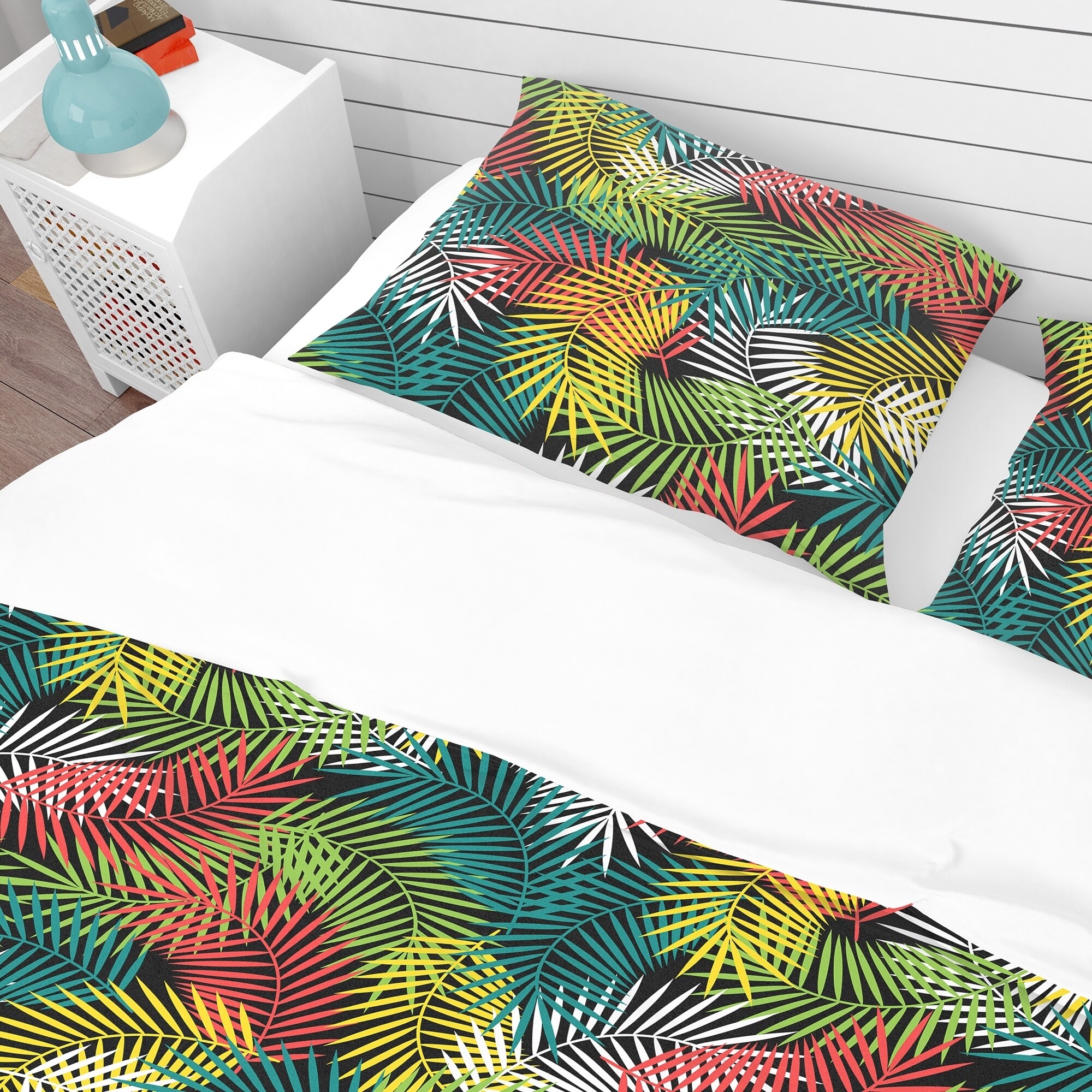 Designart 'Tropical Pattern with Stylized Coconut Palm