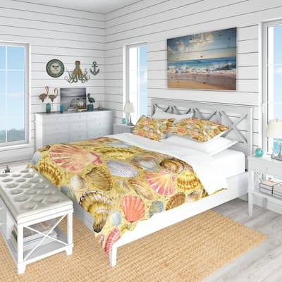 Designart 'Seashell and Sea Sand' Coastal Bedding Set - Duvet Cover & Shams