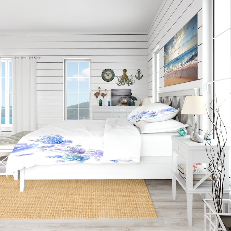 Designart 'Moving Jellyfish Group' Nautical & Coastal Bedding Set - Duvet Cover & Shams