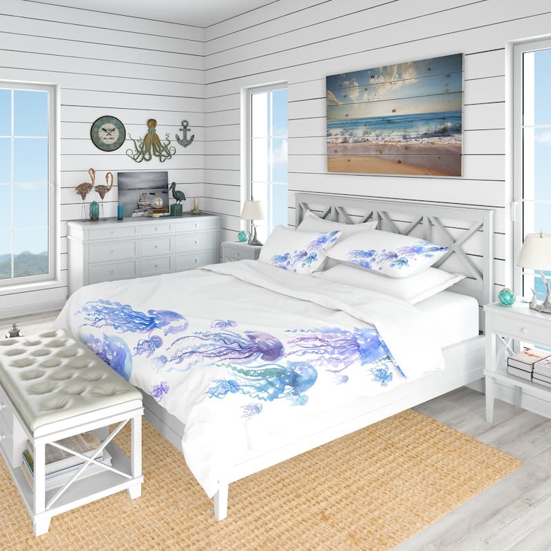 Designart 'Moving Jellyfish Group' Nautical & Coastal Bedding Set - Duvet Cover & Shams