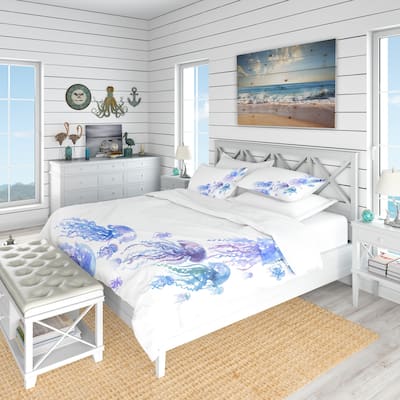 Designart 'Moving Jellyfish Group' Nautical & Coastal Bedding Set - Duvet Cover & Shams