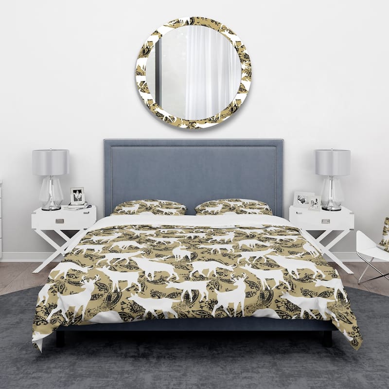 Designart 'Wild Animals Pattern' Bohemian & Eclectic Bedding Set - Duvet Cover & Shams