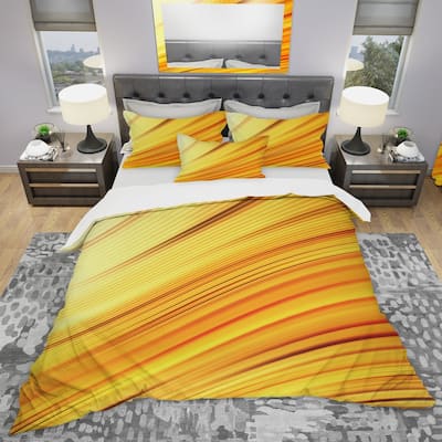 Designart 'Speed of Light' Modern & Contemporary Bedding Set - Duvet Cover & Shams