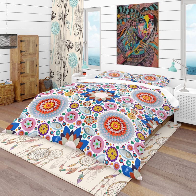 Designart 'Abstract Flowers Pattern' Bohemian & Eclectic Bedding Set - Duvet Cover & Shams