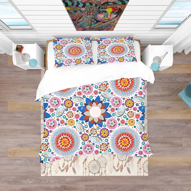 Designart 'Abstract Flowers Pattern' Bohemian & Eclectic Bedding Set - Duvet Cover & Shams