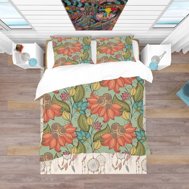 Designart 'Colorful Floral Pattern' Bohemian & Eclectic Bedding Set - Duvet Cover & Shams