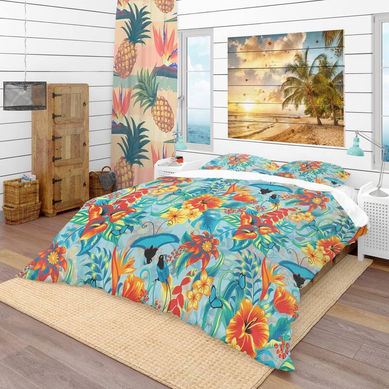 Designart 'Tropical Pattern' Tropical Bedding Set - Duvet Cover & Shams - King - 3 Piece