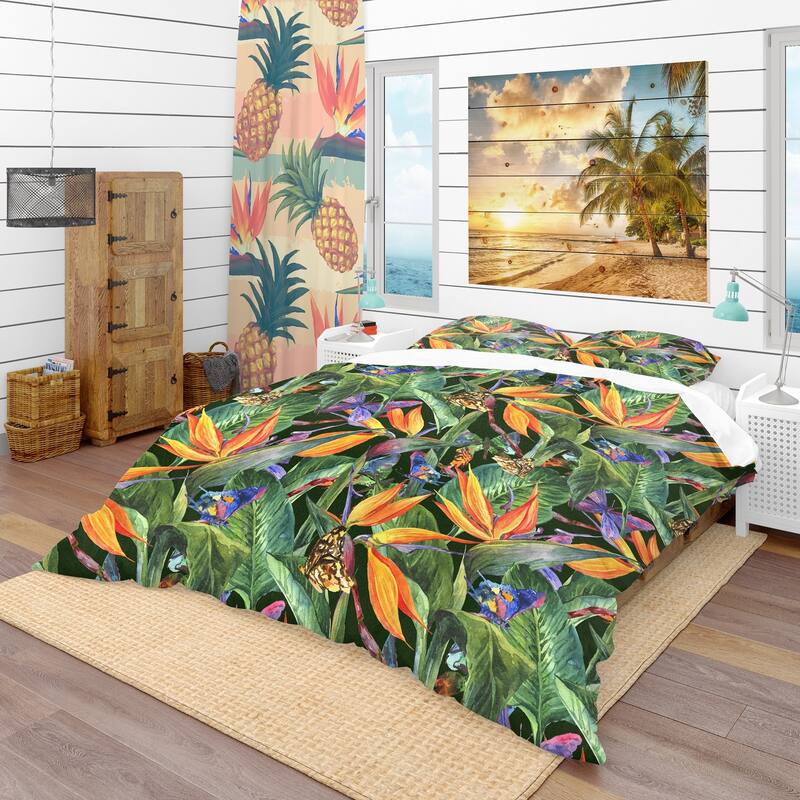 Designart 'Tropical Pattern with Exotic Flowers' Tropical Bedding Set - Duvet Cover & Shams