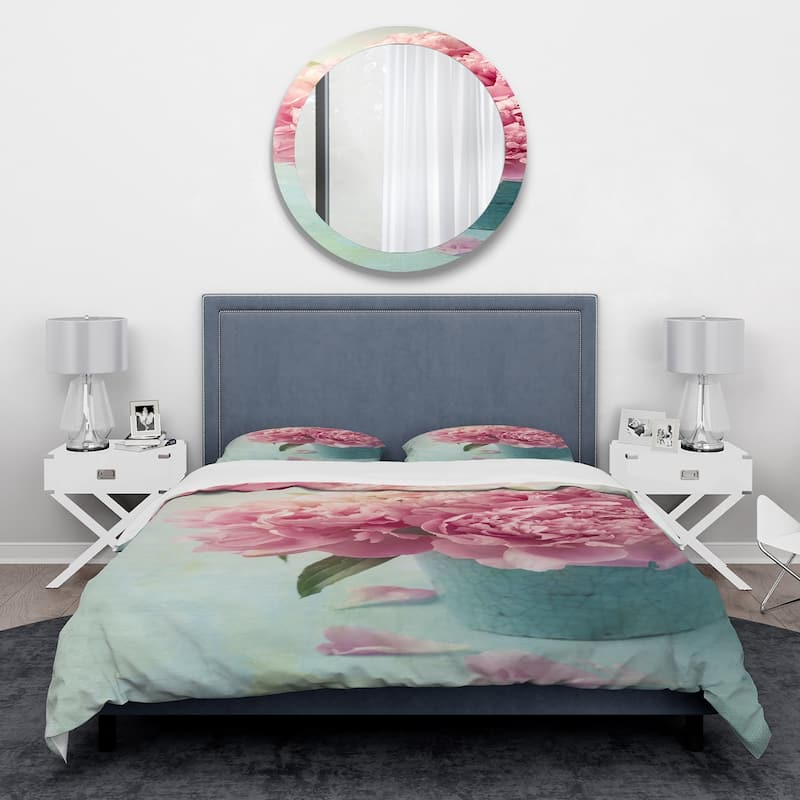 Designart 'Pink Peony Flowers in Vase' Traditional Bedding Set - Duvet Cover & Shams