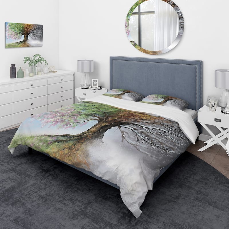 Designart 'Tree with Four Seasons' Traditional Bedding Set - Duvet Cover & Shams