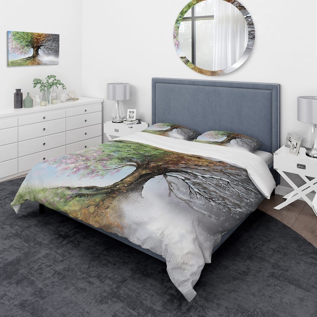 Designart 'Tree with Four Seasons' Traditional Bedding Set - Duvet Cover & Shams