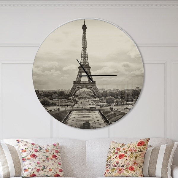 Designart 'Vintage View of Paris France' Oversized French Country Wall CLock