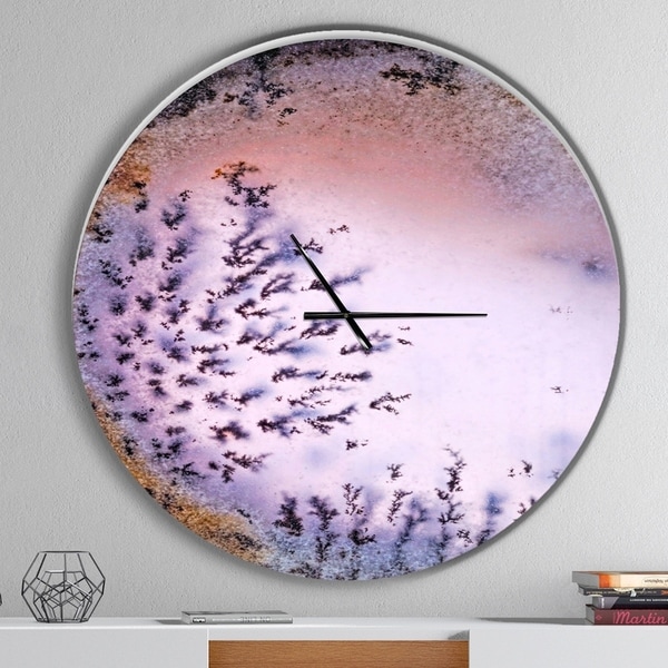 Designart 'Crystal Dendrite macro' Oversized Modern Wall CLock