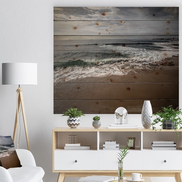 Designart 'Soft Waves of Sea on Sandy Beach' Seashore Print on Natural Pine Wood - White