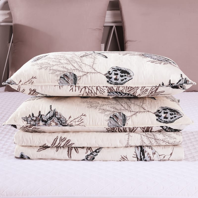 3 Piece Printed Reversible Bedding Quilt Set- Quilt and 2 Shams, Soft & Lightweight Full/Queen,King
