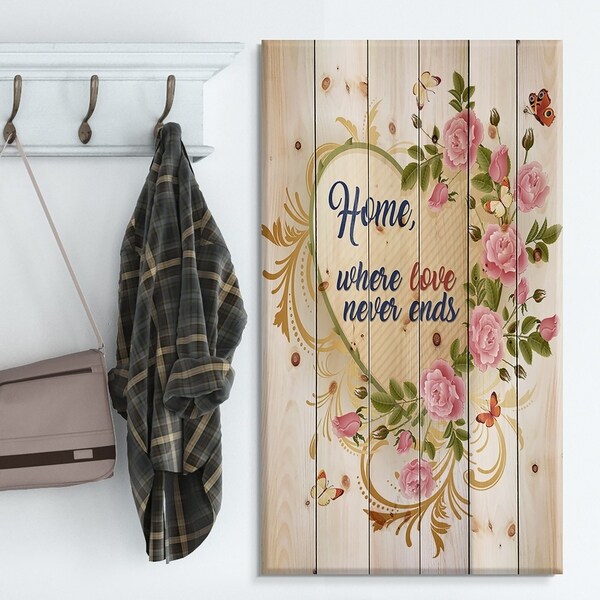 Designart 'Home where Love never ends. Flower Heart' Textual Entrance Art on Wood Wall Art - Green/Red