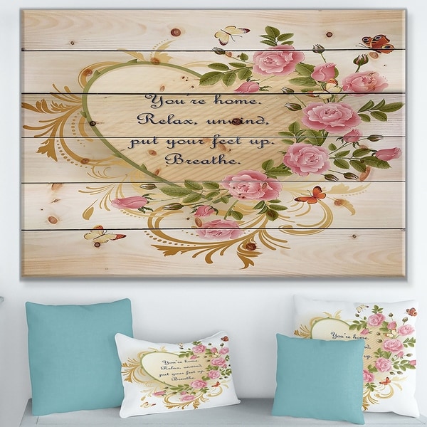 Designart 'A home is nothing without love. Heart of gold and roses' Textual Entrance Art on Wood Wall Art - Green/Red