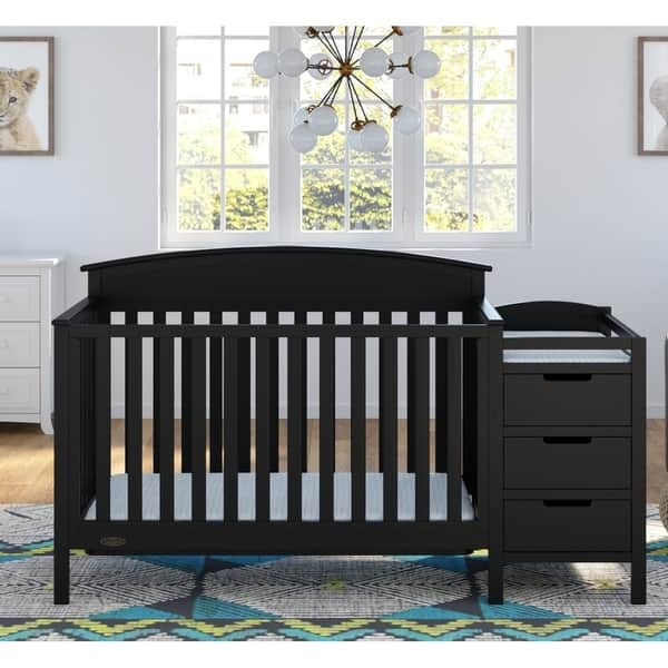 Shop Graco Benton 4 In 1 Convertible Crib And Changer Attached