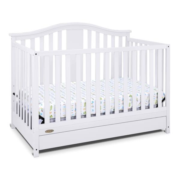 Shop Graco Solano 4 In 1 Convertible Crib With Drawer Converts