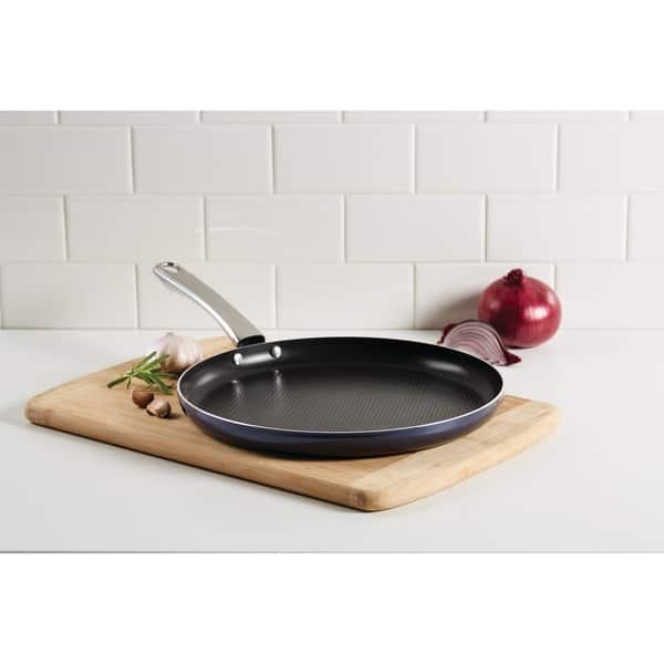 https://ak1.ostkcdn.com/images/products/24038312/Farberware-Luminescence-Nonstick-12-Round-Griddle-Sapphire-Shimmer-9fac7c99-2e0d-4ddf-8fbb-897b96e32d2a_600.jpg?impolicy=medium