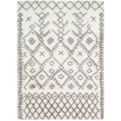 Moody Bohemian Shag Accent Rug - 2' x 3'