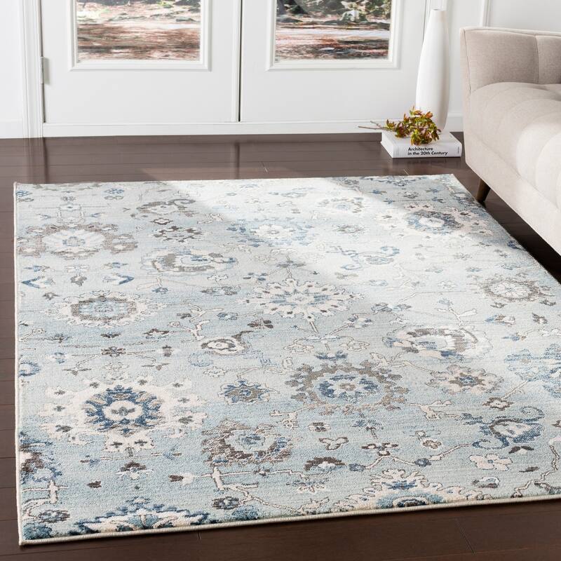 Eadgar Updated Traditional Runner - 2'6" x 7'10" Runner