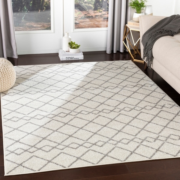 Mauricio Grey Bohemian Area Rug - 5'3" x 7'3"