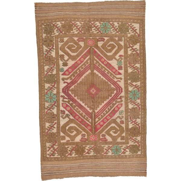 Hand Woven Sumak Wool Area Rug - 3' 10 x 6' 3