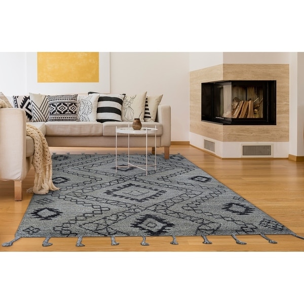 Hand-Knotted Cusco Salkantay Gray Wool Area Rug - 5'6" x 8'6"