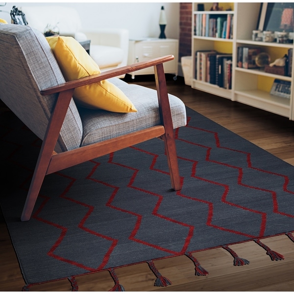 Hand-Woven Segismundo Vigo Navy Blue Wool Area Rug - 5' x 8'