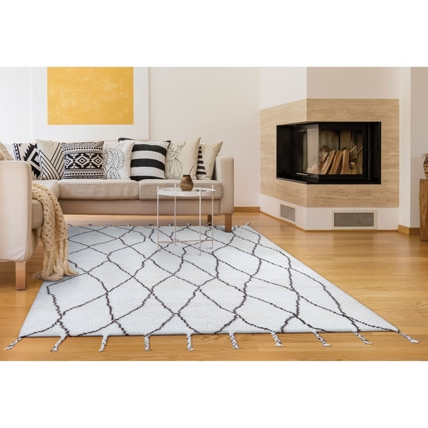 Hand-Knotted Cusco Vinicunca Ivory Wool Area Rug - 3'6" x 5'6"