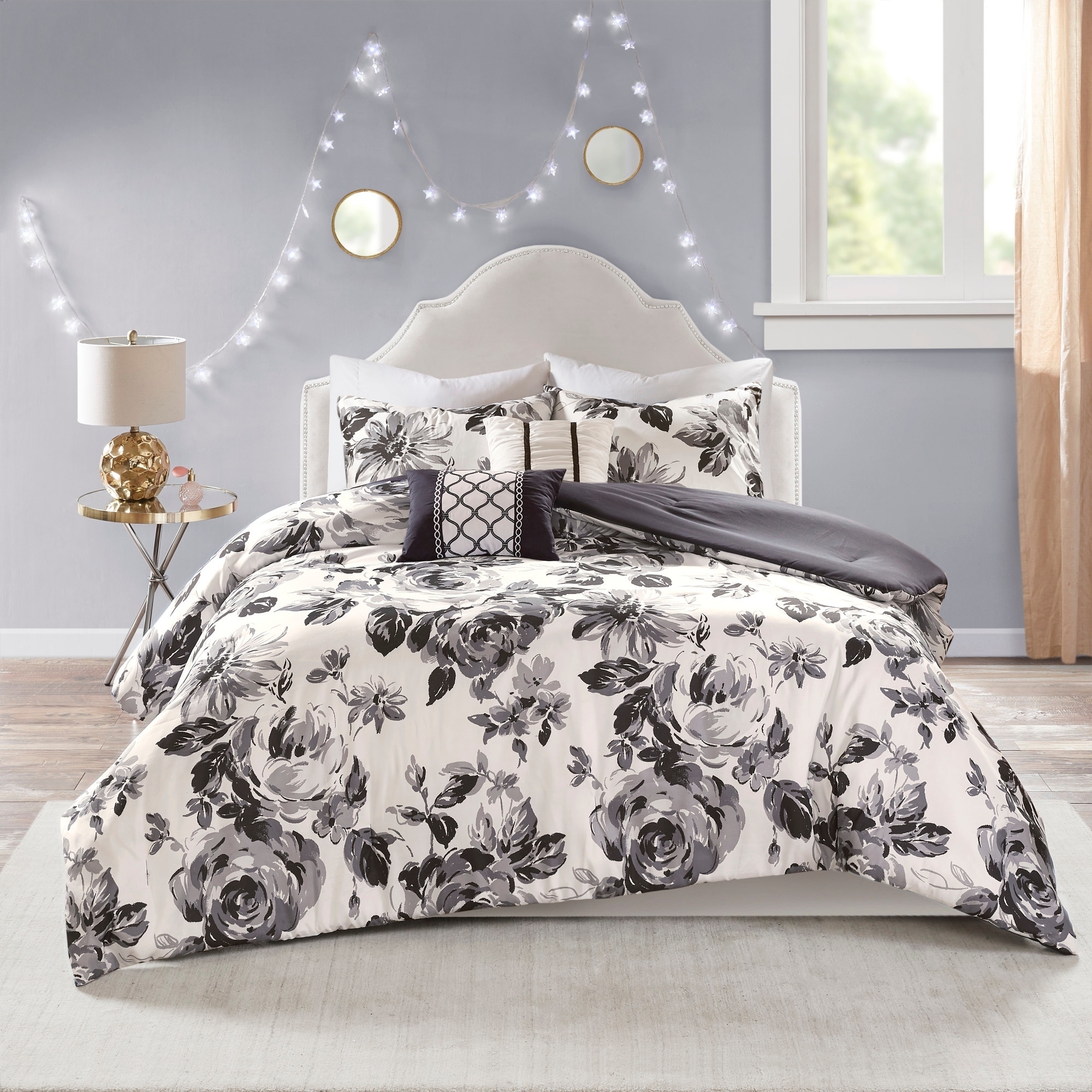 Shop Intelligent Design Renee Black White Floral Print Comforter