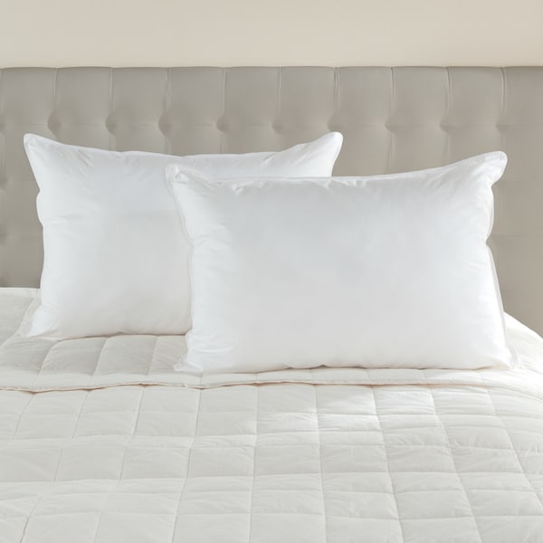 Hotel pillows bed 2025 bath and beyond