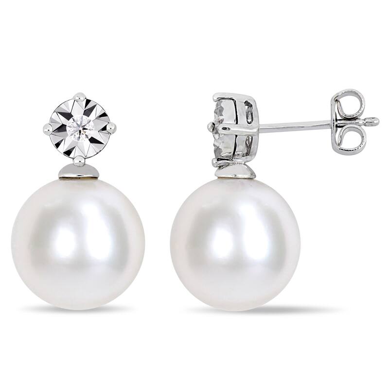 Miadora Sterling Silver Cultured Freshwater Pearl and Diamond Drop Earrings (7.5-8mm)