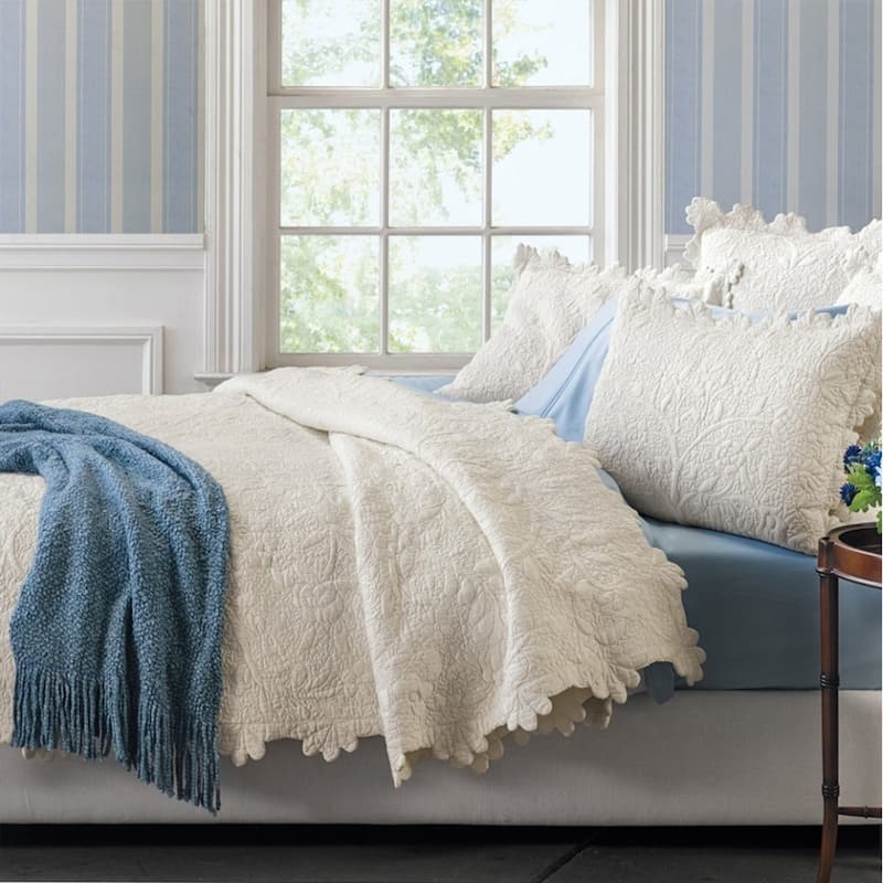 Victorian Quilt Set