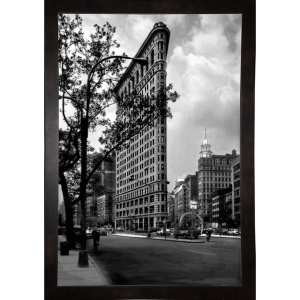 Flat Iron Building Classic-HARBUI58976 Print 16"x10.75" by Harold Silverman - Buildings & Cityscapes