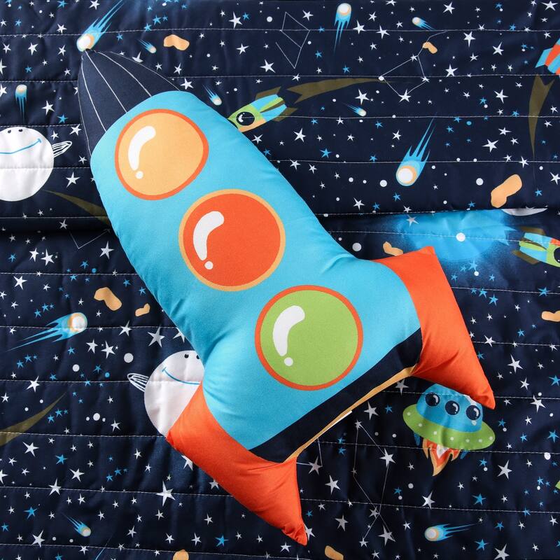 Lush Decor Universe Quilt Set