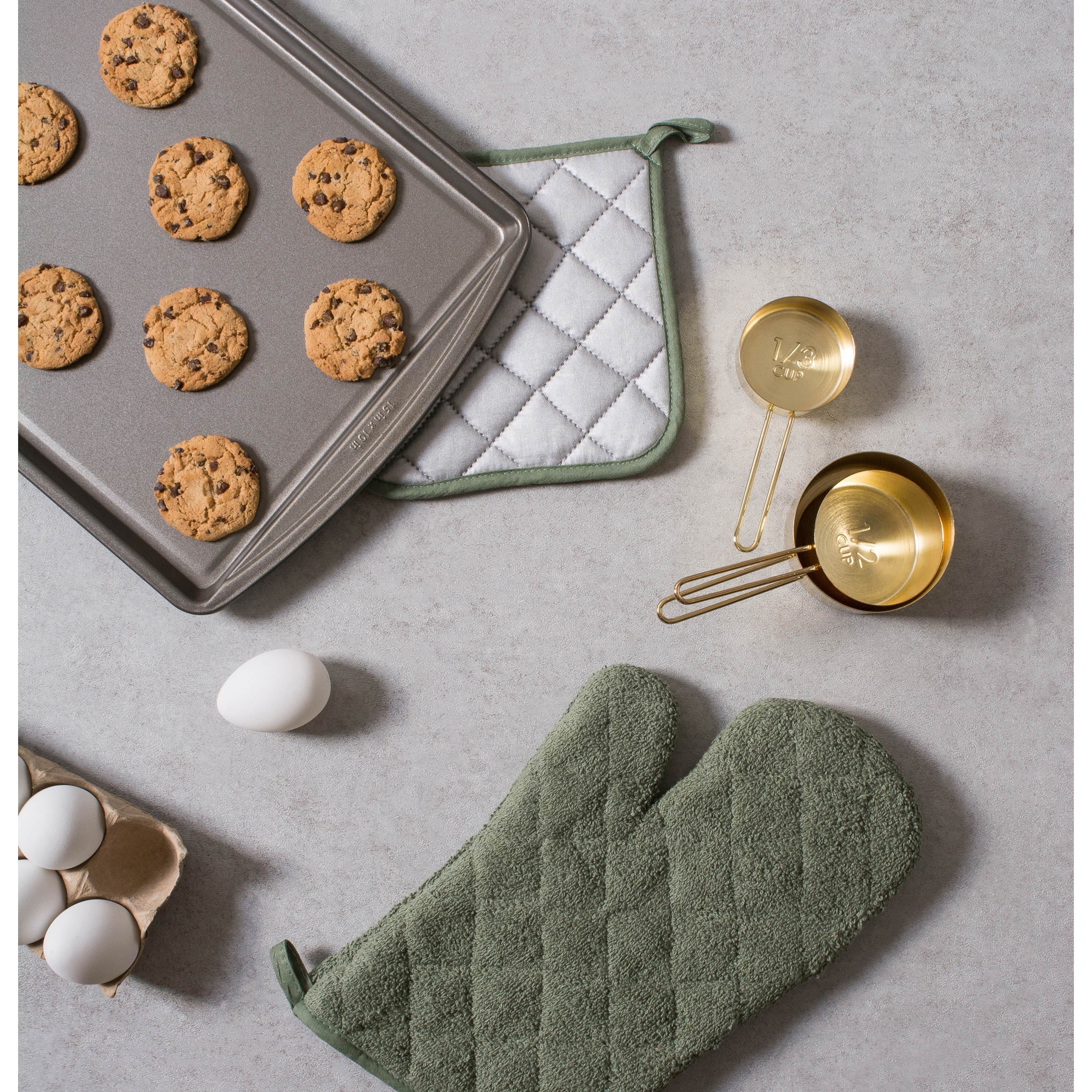 DII Quilted Kitchen Potholder Set (Set of 3) - On Sale - Bed Bath & Beyond  - 24217623