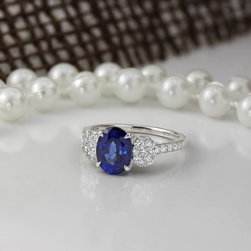 Auriya 2 1/2ct Oval Blue Sapphire 3-Stone Diamond Engagement Ring 3/4cttw 18K Gold