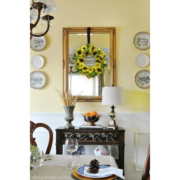 24" Lush sunflower wreath