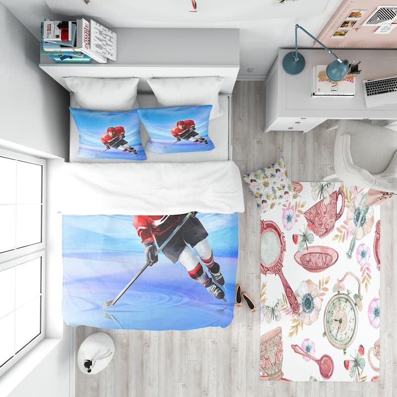 Designart 'Male Hokey Player' Abstract Portrait Bedding Set - Duvet Cover & Shams